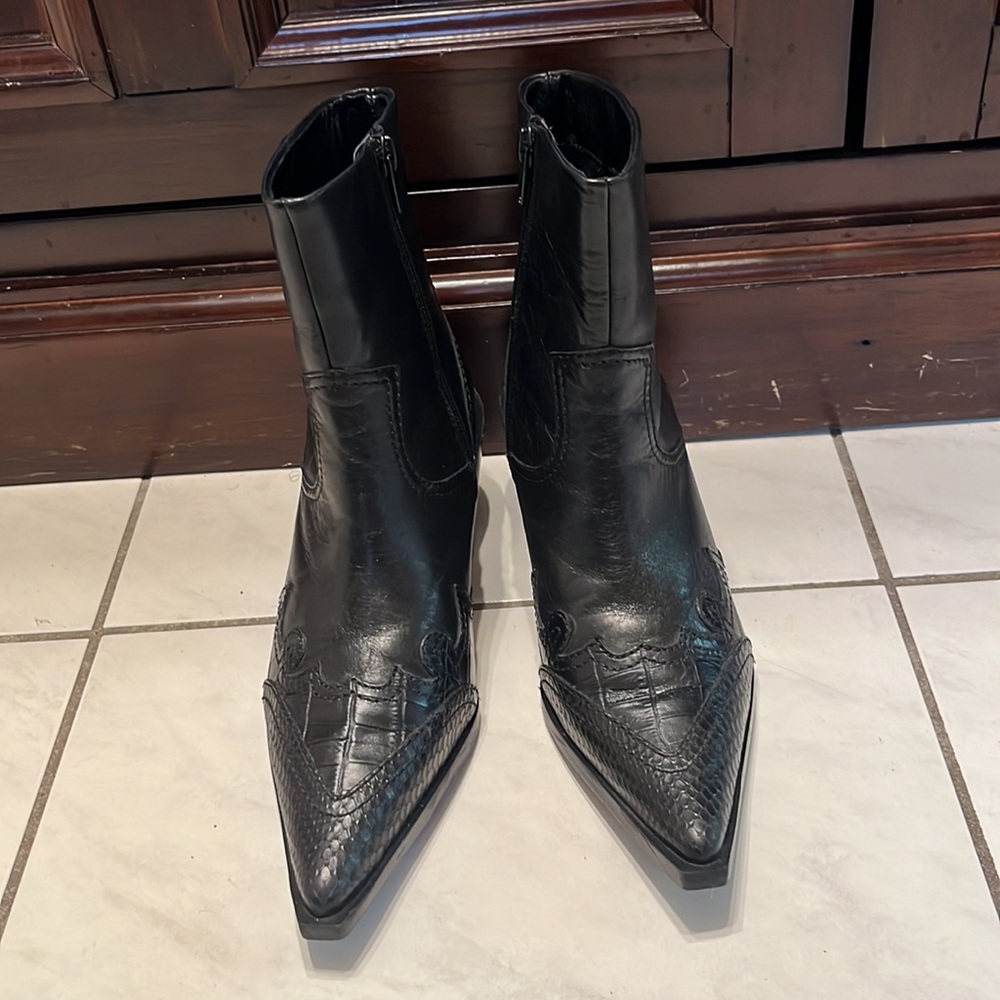 Topshop Missouri Western Leather Ankle Boots in Black - 5.5/36